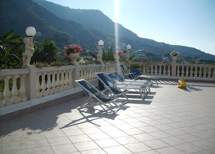 Oda ve Kahvaltı Natalina