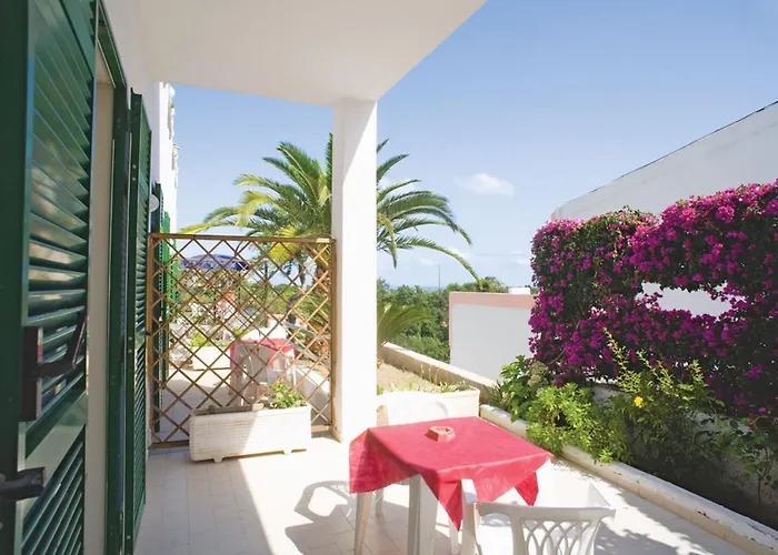 Oda ve Kahvaltı Natalina 4*