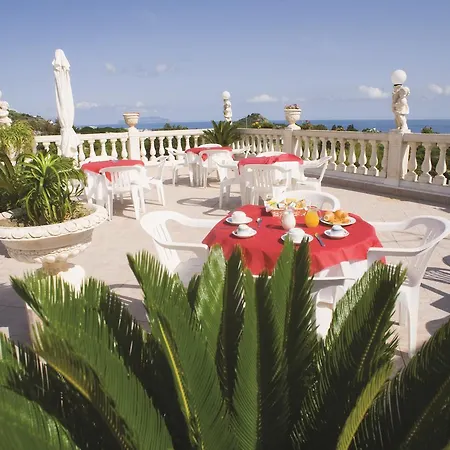 לינה וארוחת בוקר Natalina