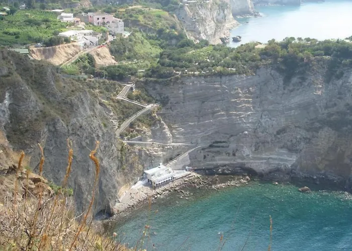 Alojamento de Acomodação e Pequeno-almoço Natalina Forio di Ischia